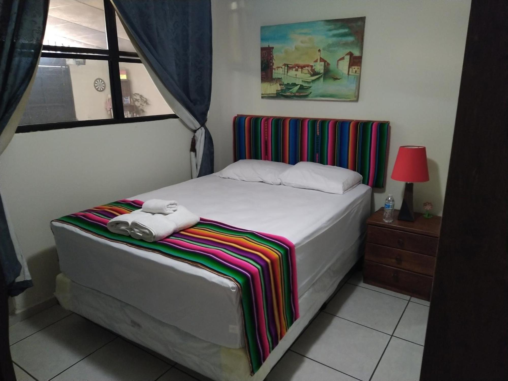 Hotel Antiguo Antiguo Cuscatlan Bilik gambar