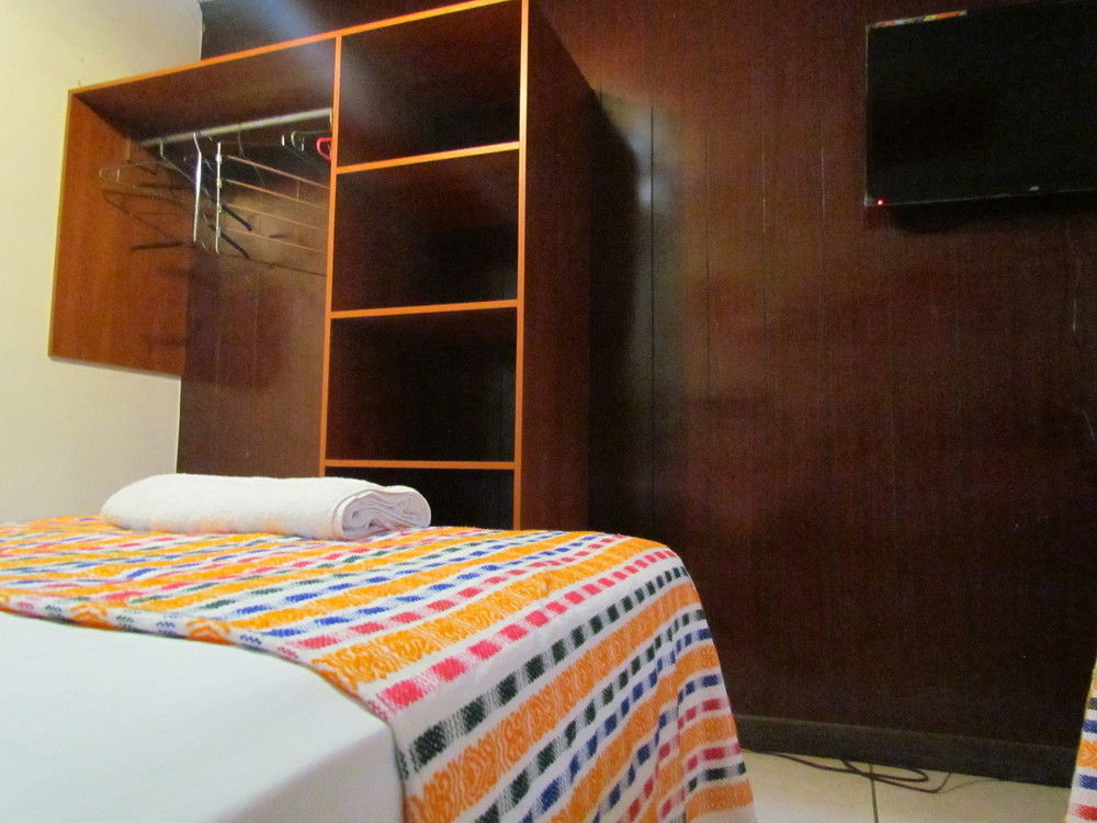 Hotel Antiguo Antiguo Cuscatlan Luaran gambar